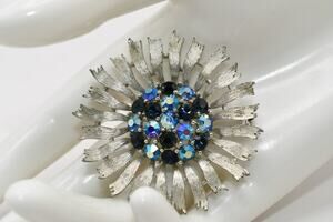 Vintage Lisner Blue AB Rhinestone Flower Brooch Rhodium Silver Tone 2 Inch